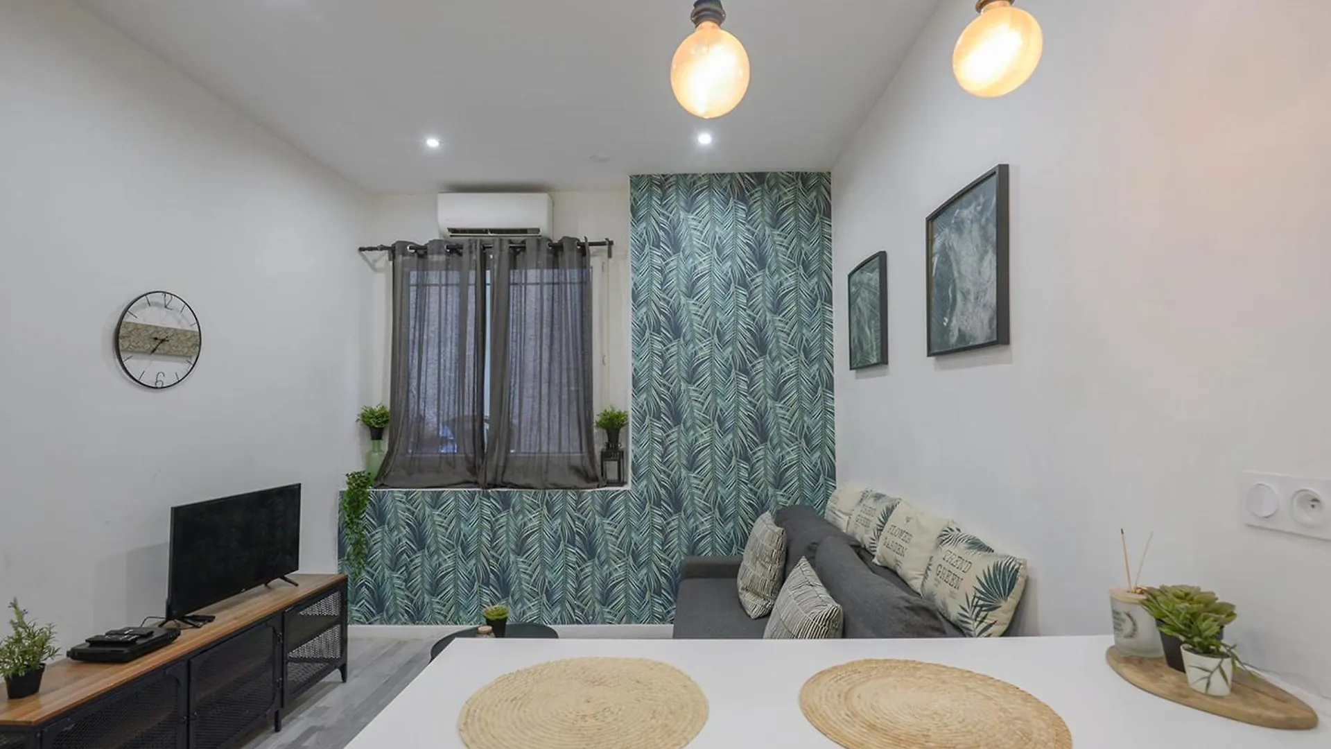 Charming T2 In The Heart Of The Old Port Apartment Marseille